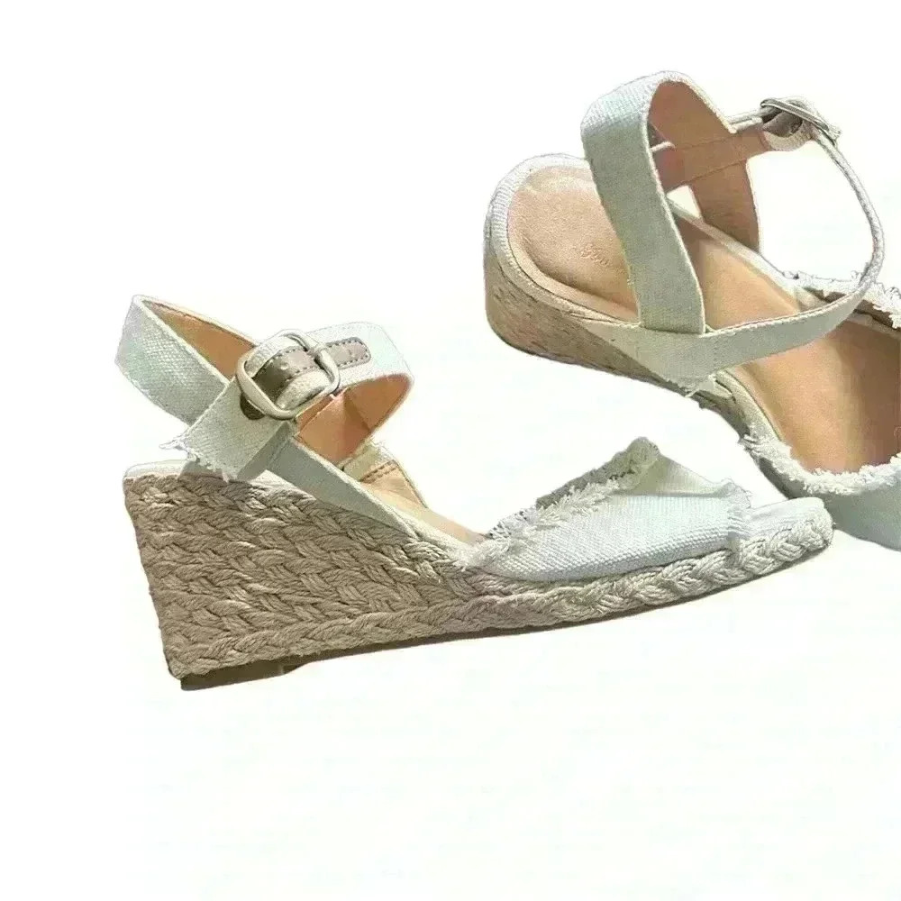 Tommy Bahama Sabina Wedge Espadrilles - Picture 3 of 6